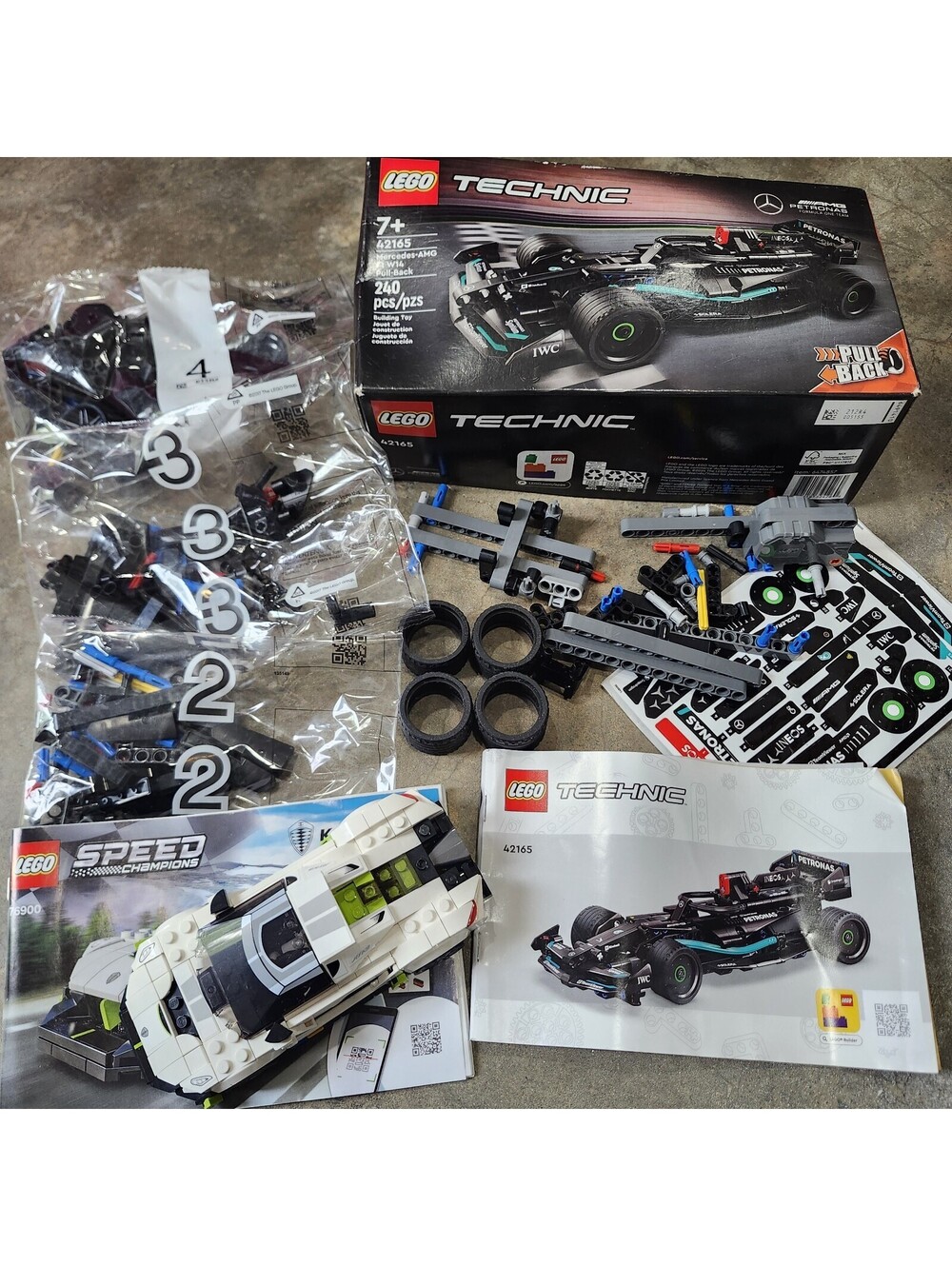 LEGO® Technic™ Mercedes-AMG F1 W14 E Performance Pull-Back - 42165 + 76900 Incom